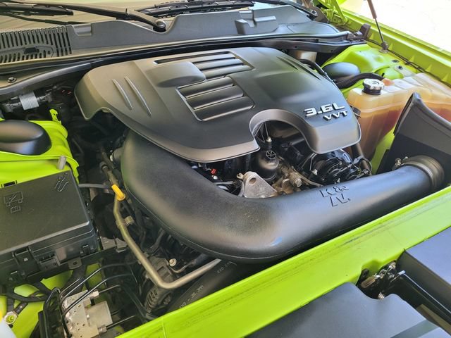 Used 2019 Dodge Challenger SXT w/ Blacktop Package RWD image 27