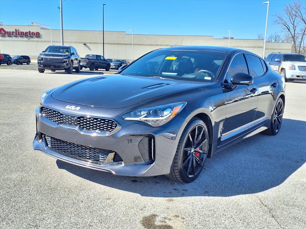 Used 2023 Kia Stinger GT2 image 34