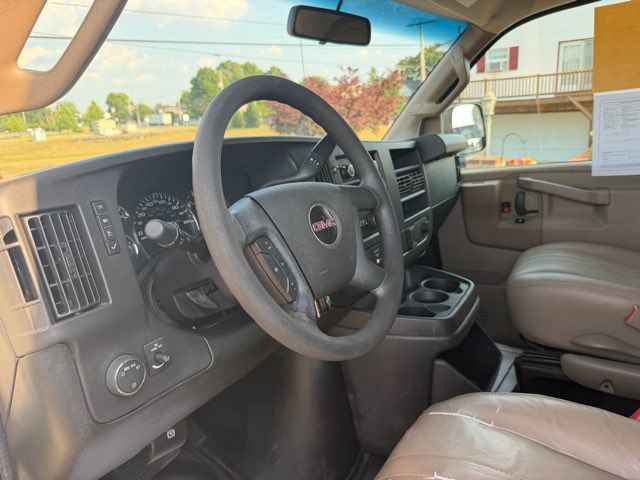 Used 2019 GMC Savana 3500 w/ Power Convenience Package RWD image 9