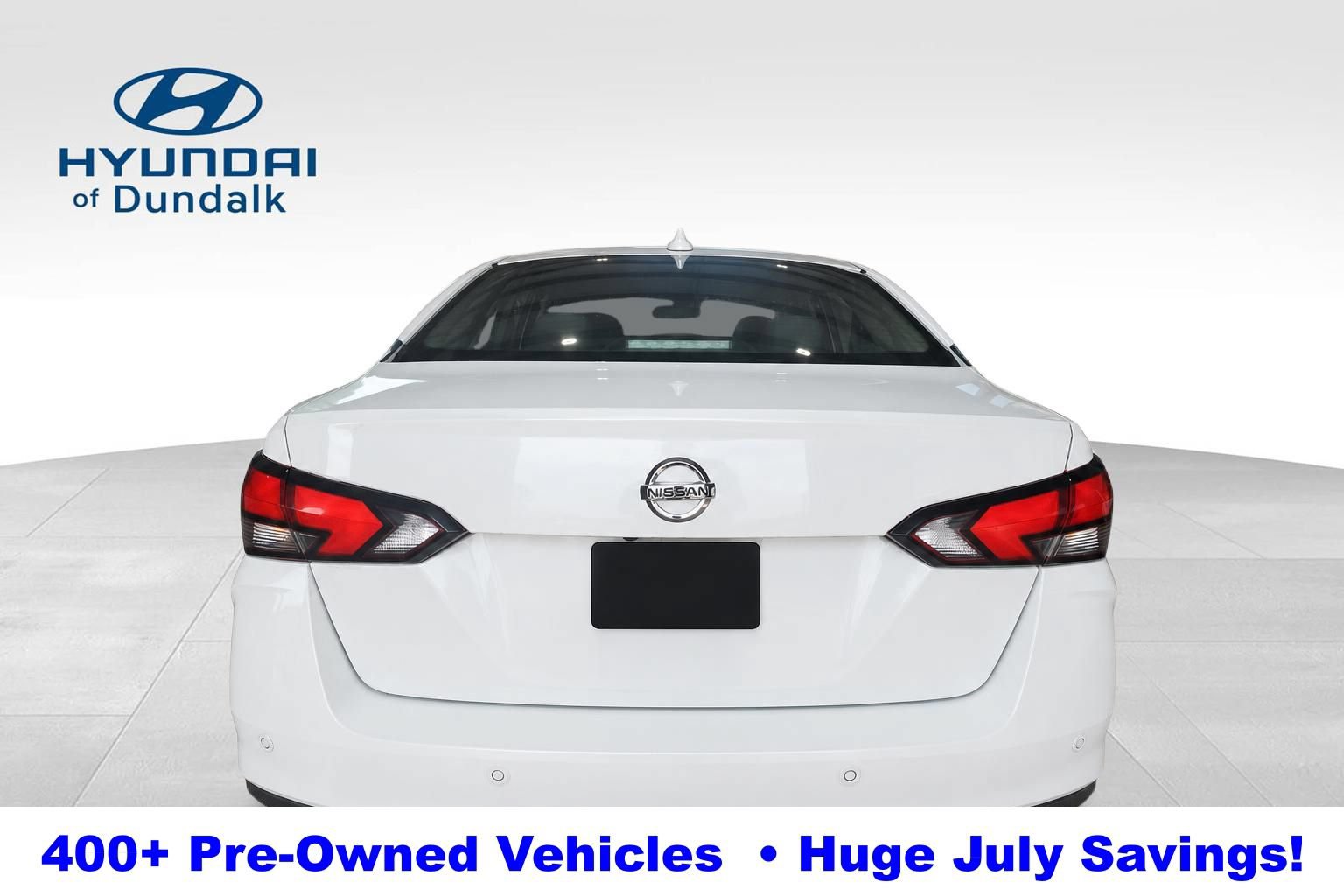 Used 2022 Nissan Versa SV FWD image 8