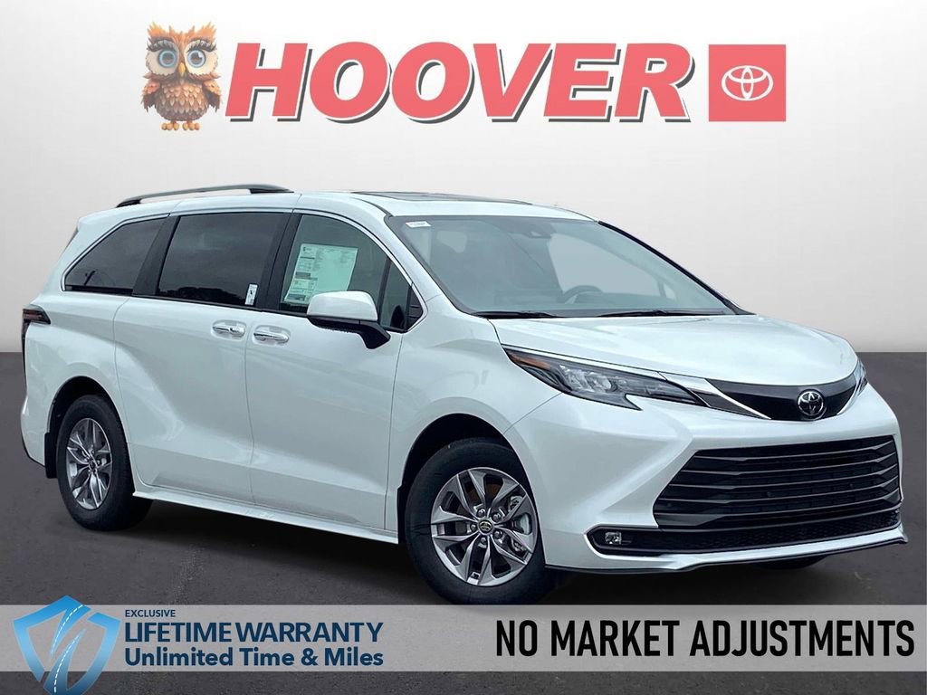 New 2026 Toyota Sienna XLE