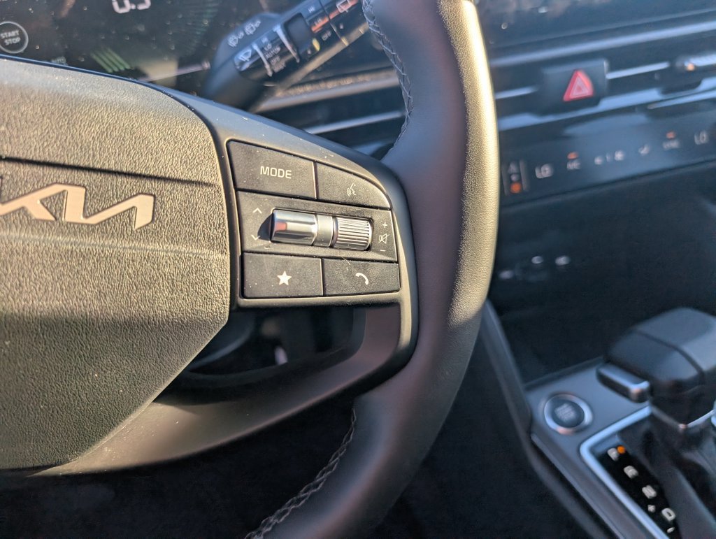 New 2026 Kia Sportage EX FWD image 18