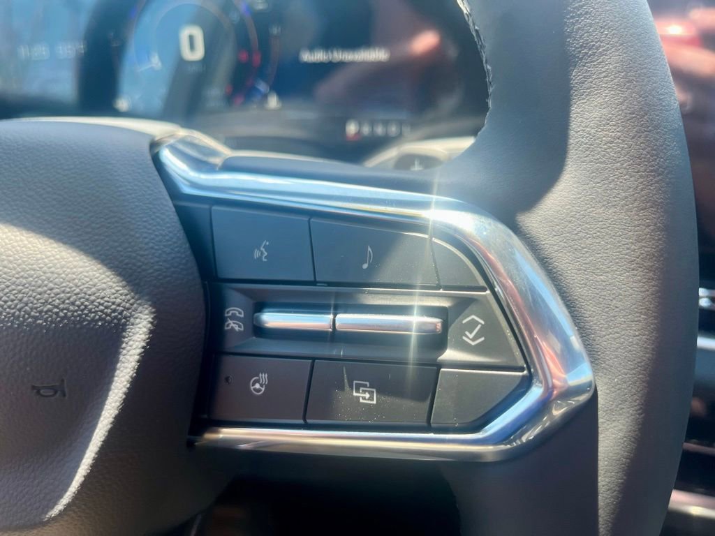New 2026 Chevrolet Equinox LT w/ Safety and Technology Package AWD/4WD image 15