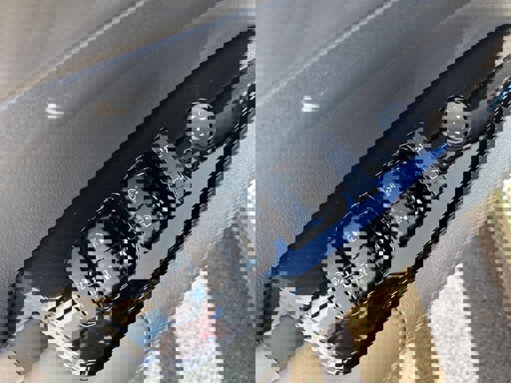 Used 2025 Kia Sportage X-Line image 23