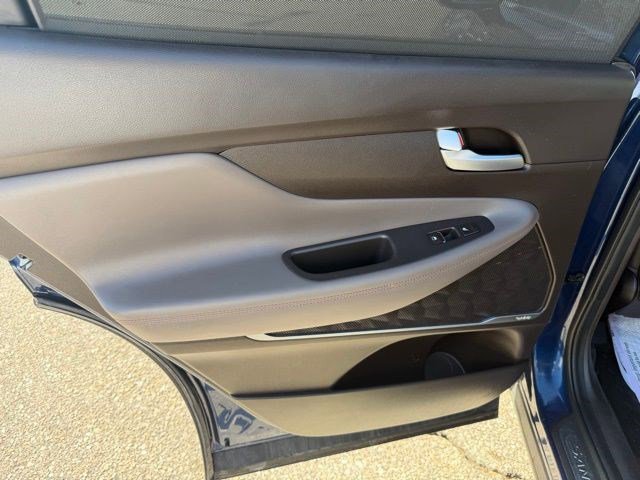 Used 2020 Hyundai Santa Fe Limited image 13
