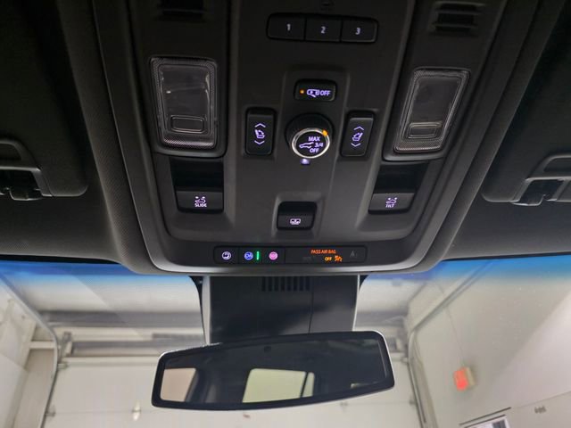 Certified 2023 GMC Yukon SLT w/ SLT Luxury Package image 26