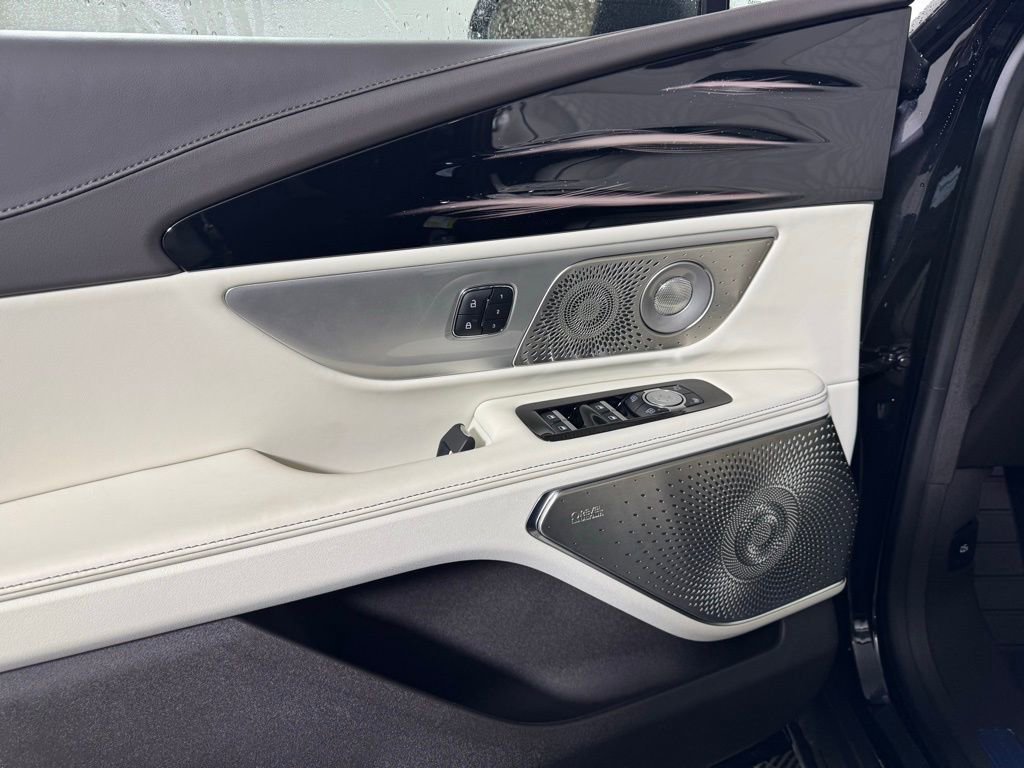 New 2026 Lincoln Nautilus Black Label AWD/4WD image 15