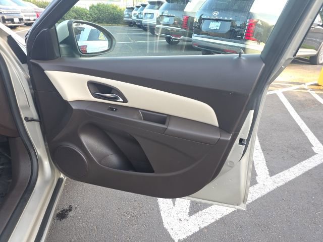 Used 2013 Chevrolet Cruze LT image 20