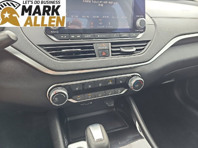 Used 2021 Nissan Altima 2.5 SV w/ SV Premium Package FWD image 17