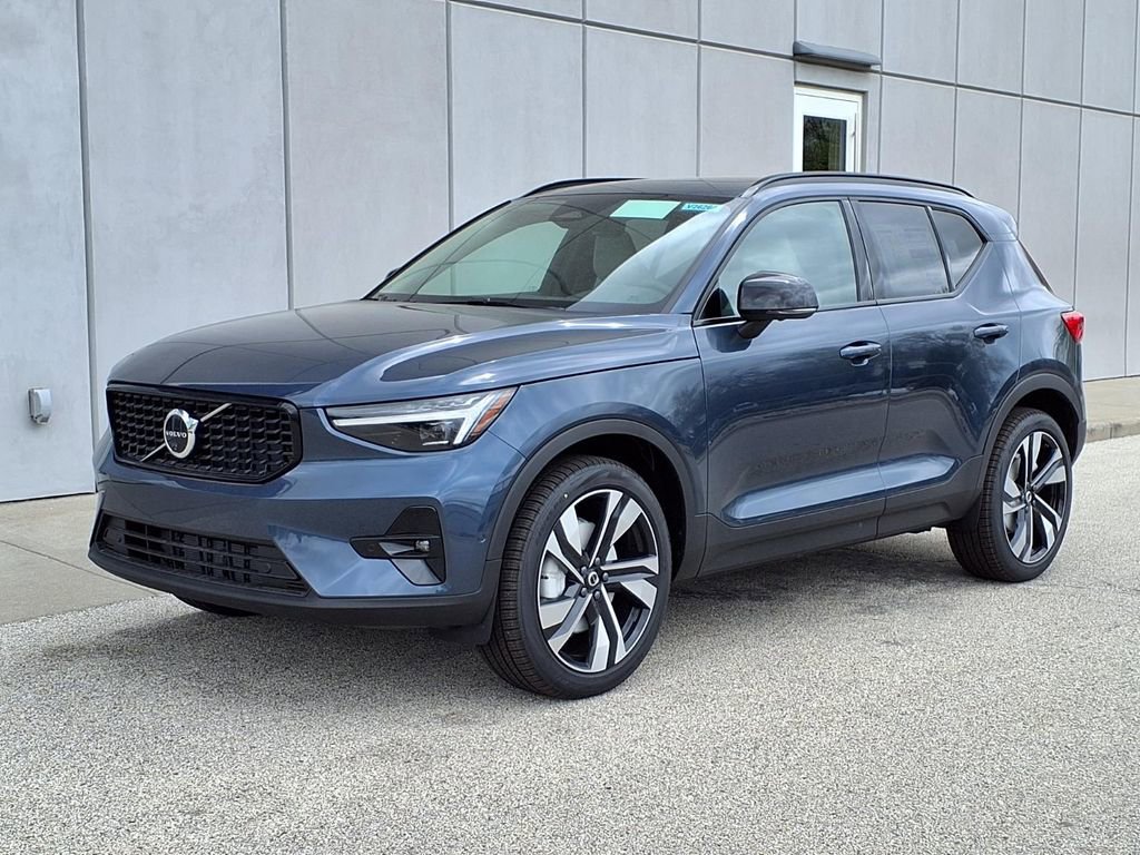 New 2026 Volvo XC40 B5 Ultra w/ Climate Package AWD/4WD image 1