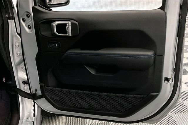 Used 2022 Jeep Wrangler Unlimited Rubicon 4xe w/ Cold Weather Group image 20