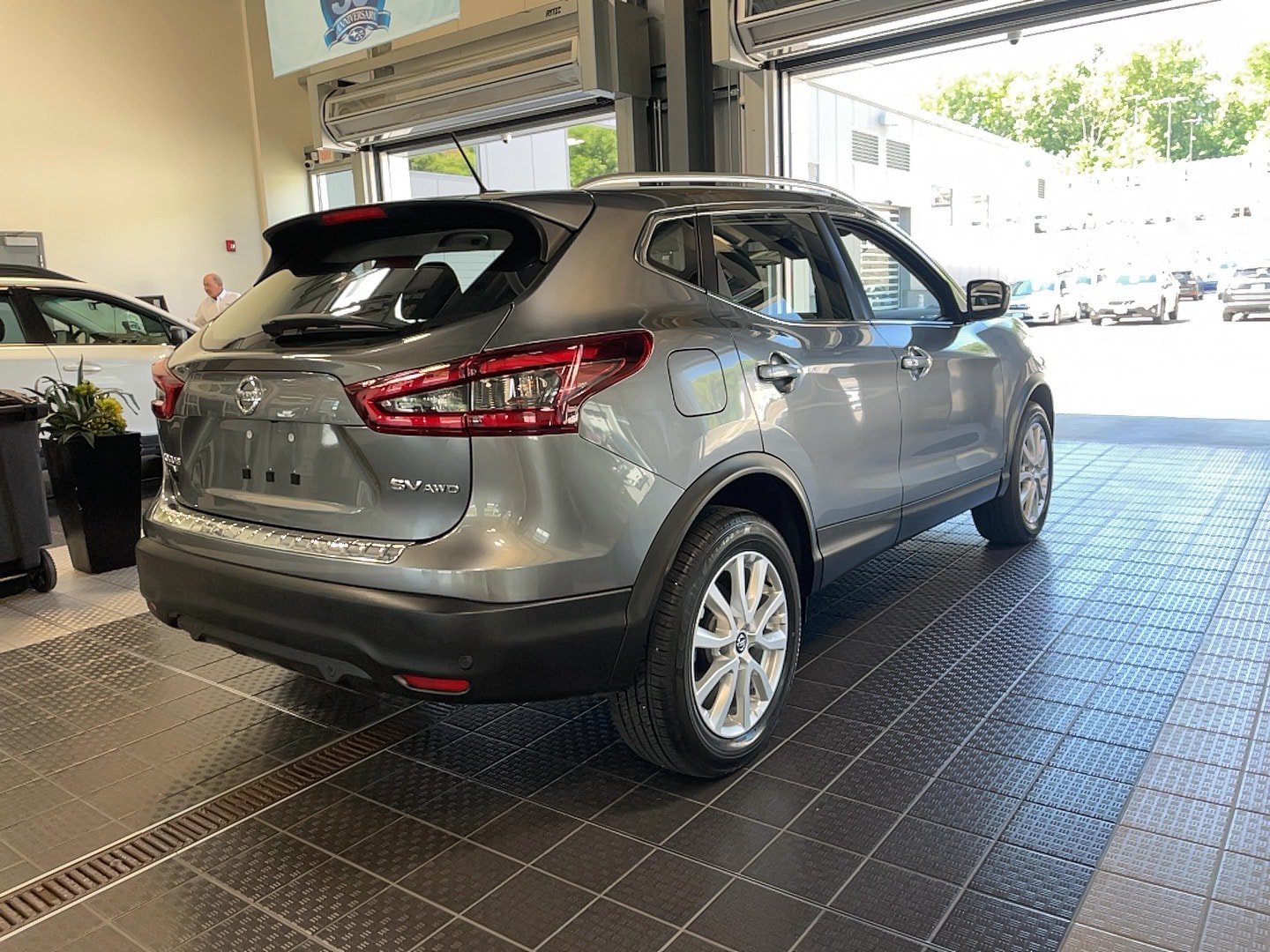 Used 2022 Nissan Rogue Sport SV AWD/4WD image 16