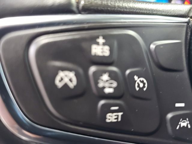 Used 2021 Chevrolet Equinox LT image 18