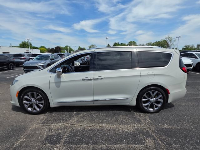 Used 2020 Chrysler Pacifica Limited FWD image 5