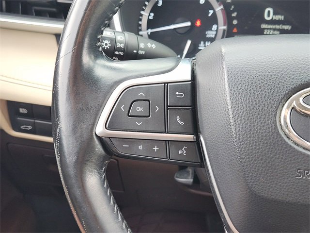 Used 2021 Toyota Highlander XLE FWD image 29