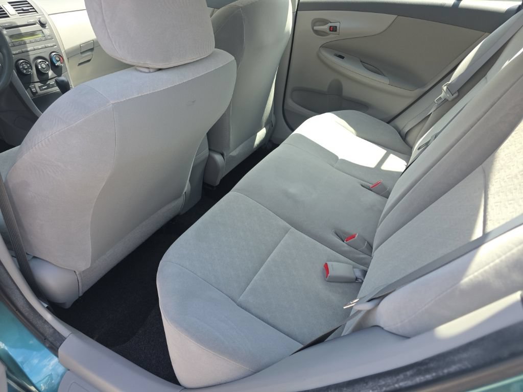 Used 2009 Toyota Corolla LE FWD image 12