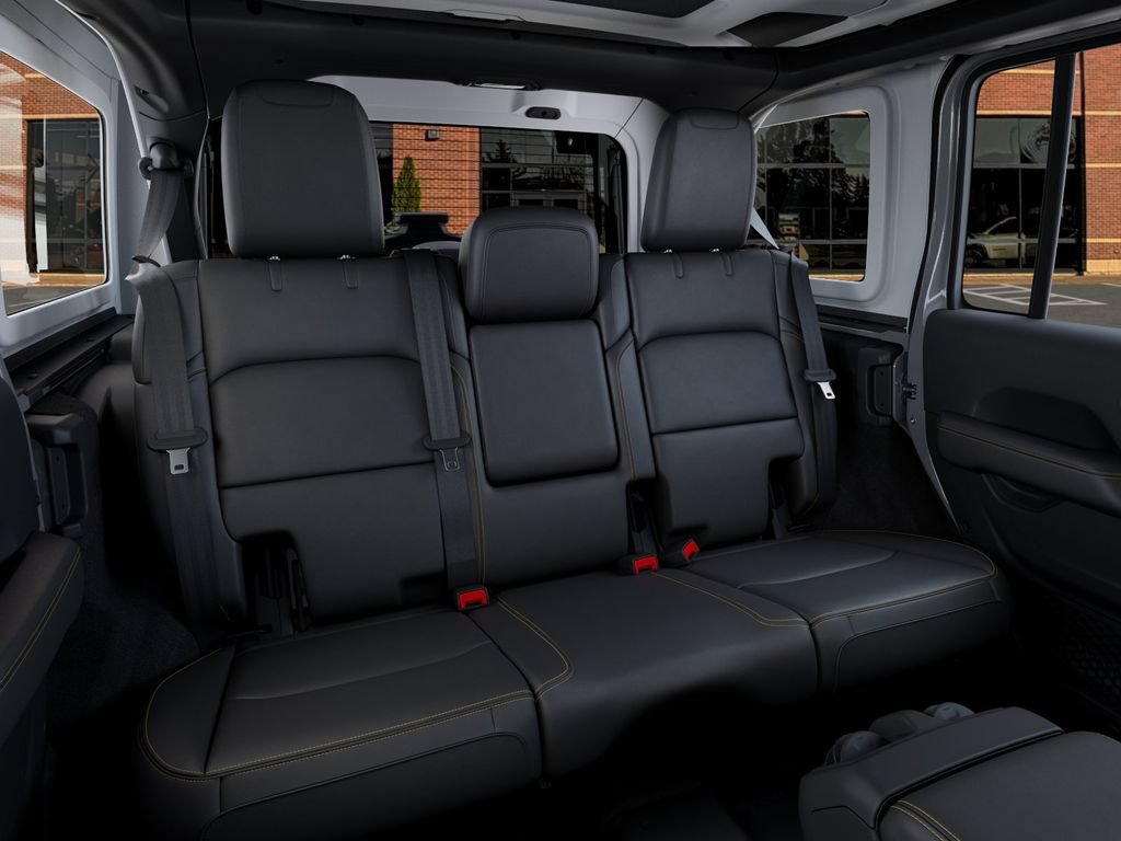 New 2026 Jeep Wrangler Unlimited Sahara AWD/4WD image 15