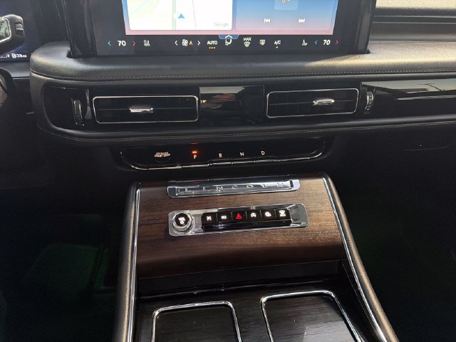 Certified 2025 Lincoln Aviator Reserve w/ Jet Appearance Package AWD/4WD image 20