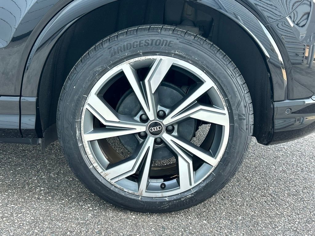 Used 2023 Audi Q4 e-tron Premium Plus w/ Premium Plus image 59