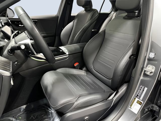 Used 2025 Mercedes-Benz C 300 4MATIC Sedan image 23