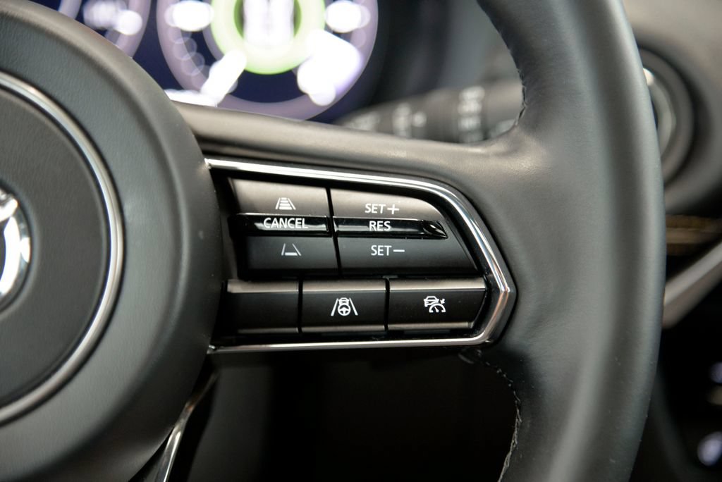 Certified 2025 MAZDA CX-70 Plug-In Hybrid w/ Premium Plus AWD/4WD image 23