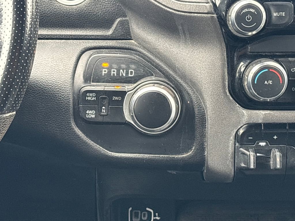 Used 2024 RAM 2500 Tradesman w/ Chrome Appearance Group image 23