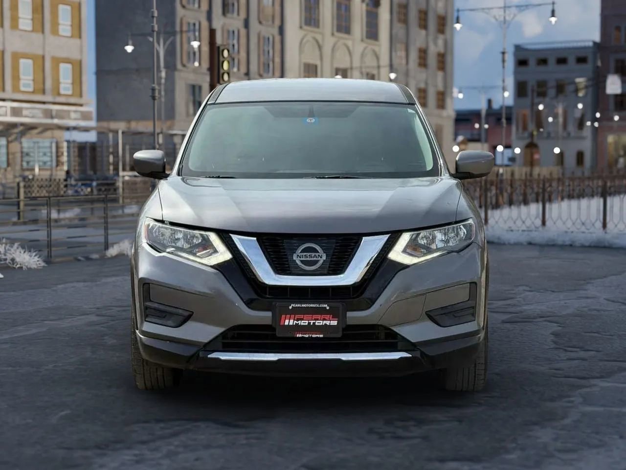 Used 2017 Nissan Rogue S FWD image 2