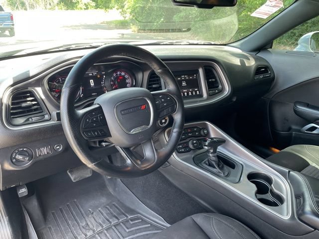 Used 2021 Dodge Challenger SXT w/ Driver Convenience Group RWD image 22