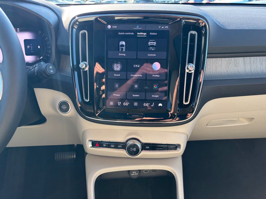 Certified 2024 Volvo XC40 B5 Plus w/ Climate Package AWD/4WD image 10