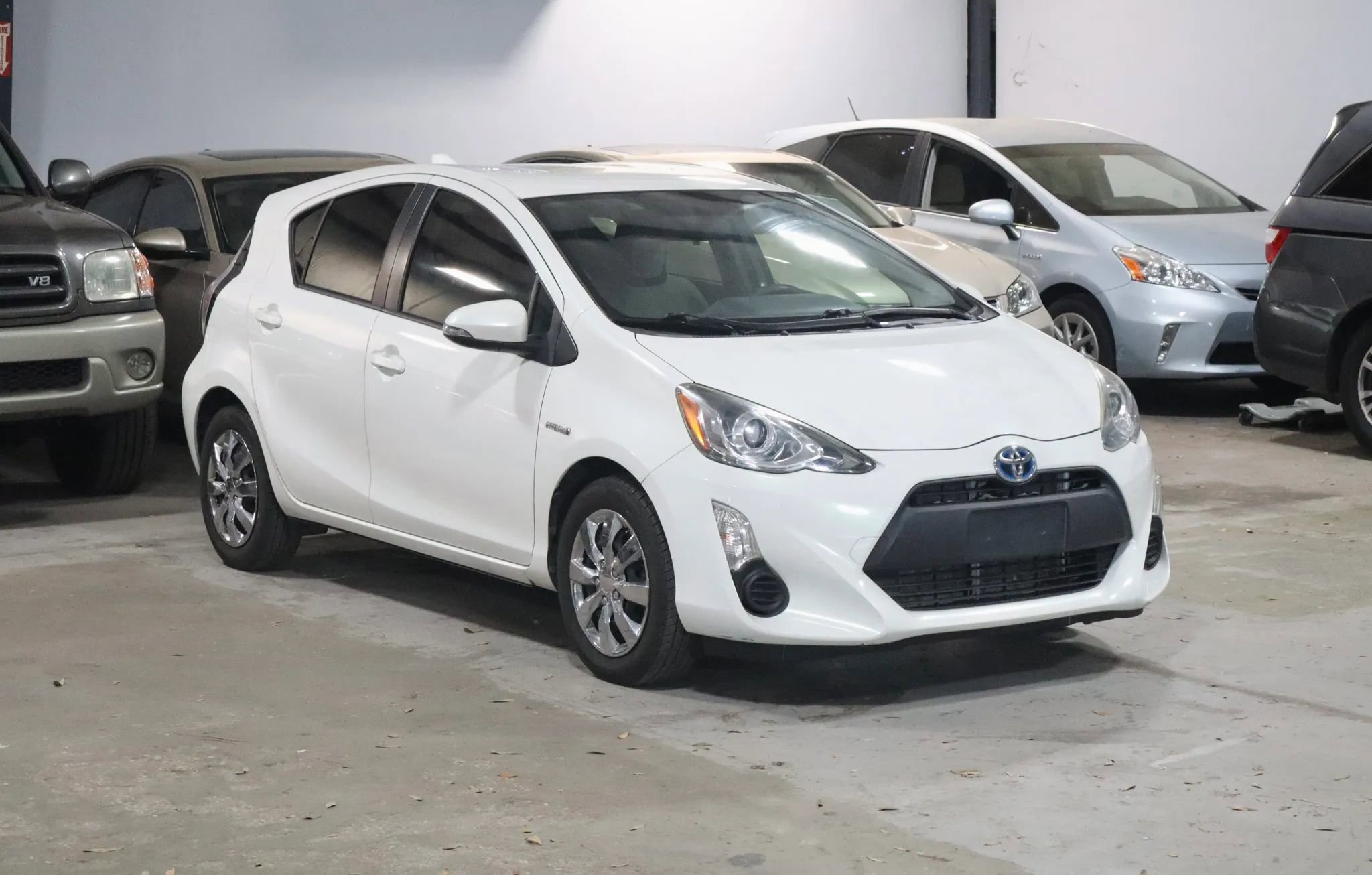 Used 2015 Toyota Prius C One image 3