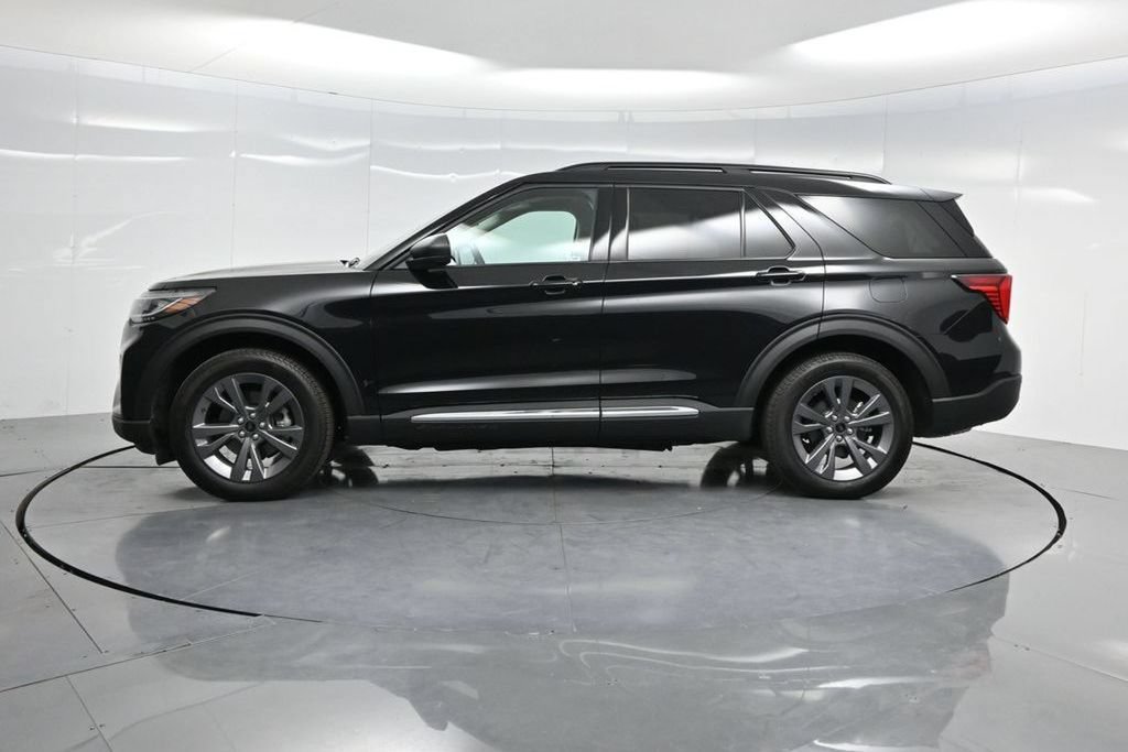 New 2025 Ford Explorer Active w/ Active Comfort Package AWD/4WD image 8