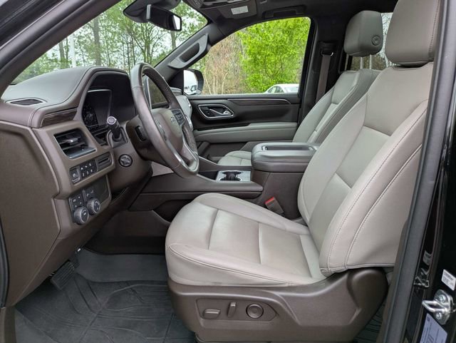 Used 2023 Chevrolet Tahoe Z71 w/ Luxury Package AWD/4WD image 22