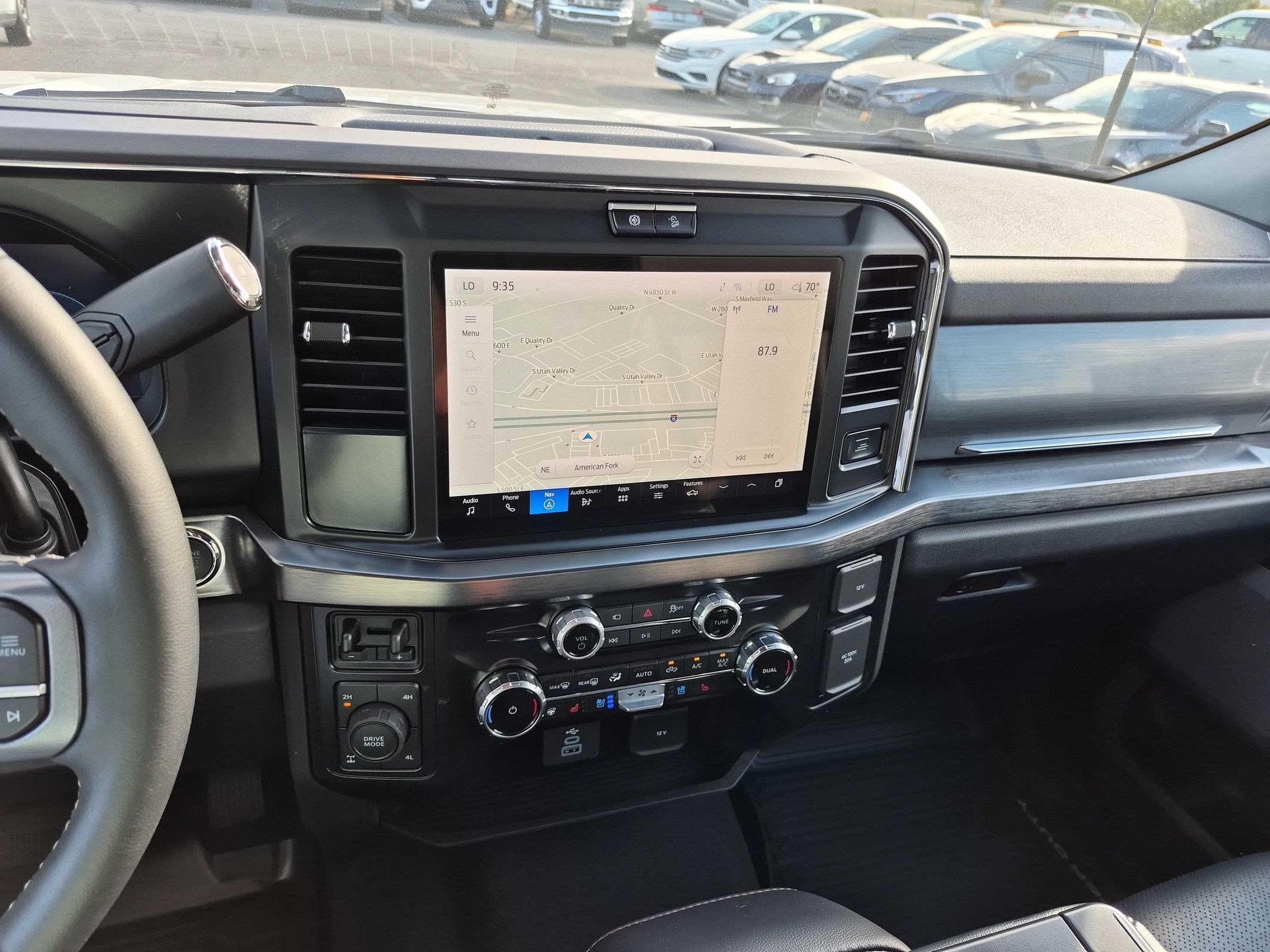 Used 2025 Ford F350 Lariat w/ Black Appearance Package AWD/4WD image 28