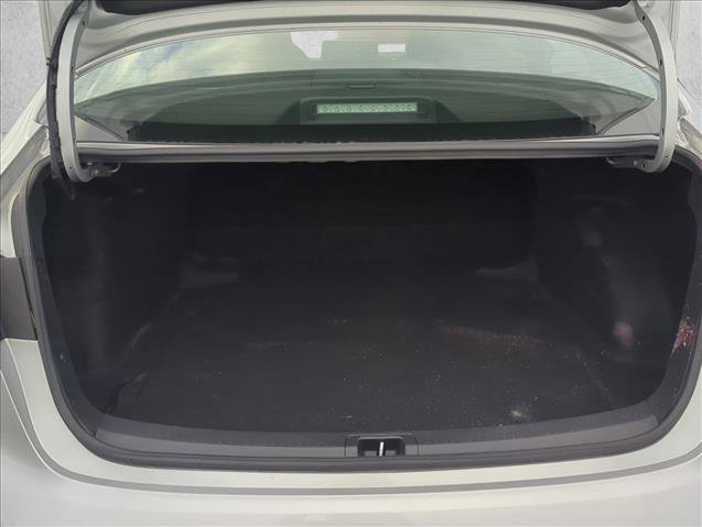 Used 2022 Toyota Corolla LE FWD image 22
