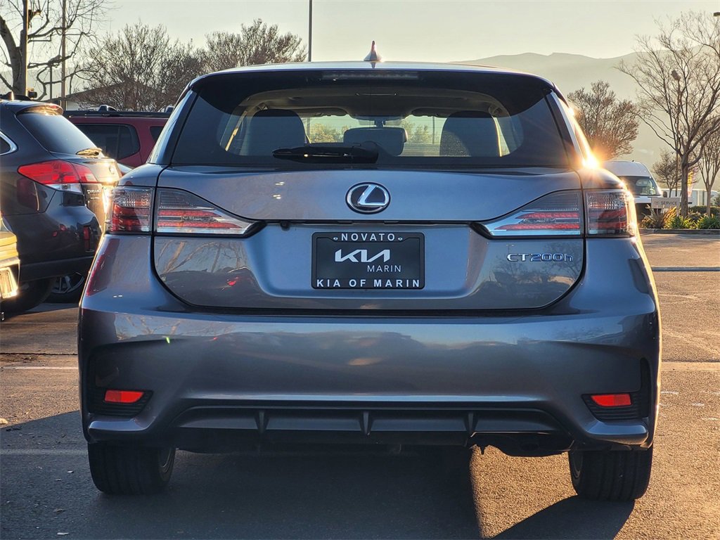 Used 2017 Lexus CT 200h 200h image 7