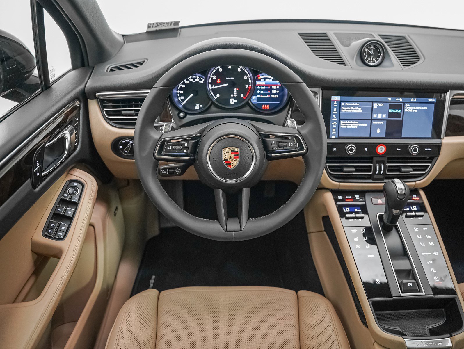 New 2026 Porsche Macan image 16