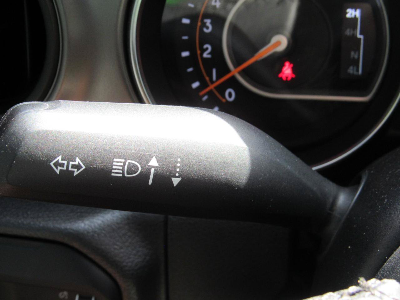 Used 2023 Jeep Gladiator Sport AWD/4WD image 23