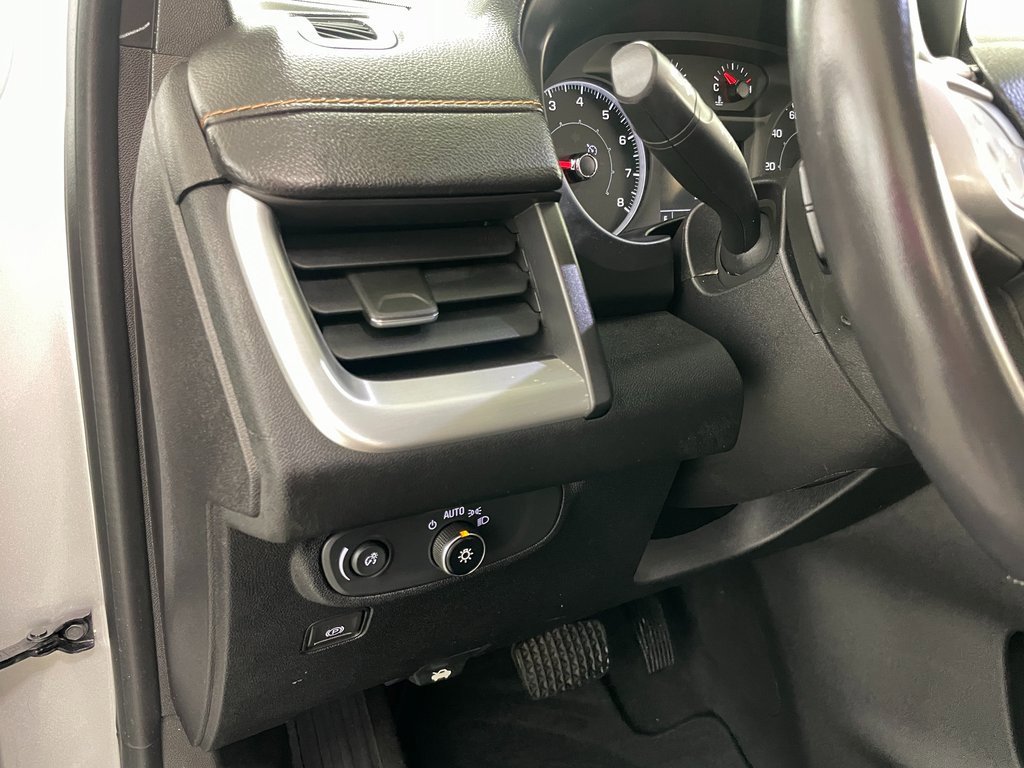 Certified 2018 GMC Terrain SLE w/ Driver Convenience Package image 24