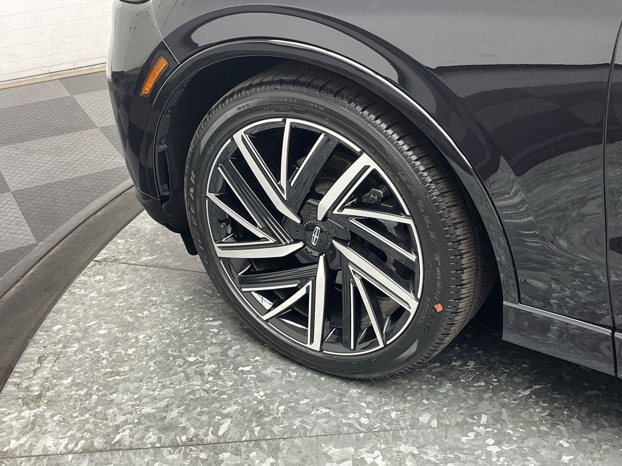 Used 2025 Lincoln Aviator Black Label w/ Jet Appearance Package AWD/4WD image 31