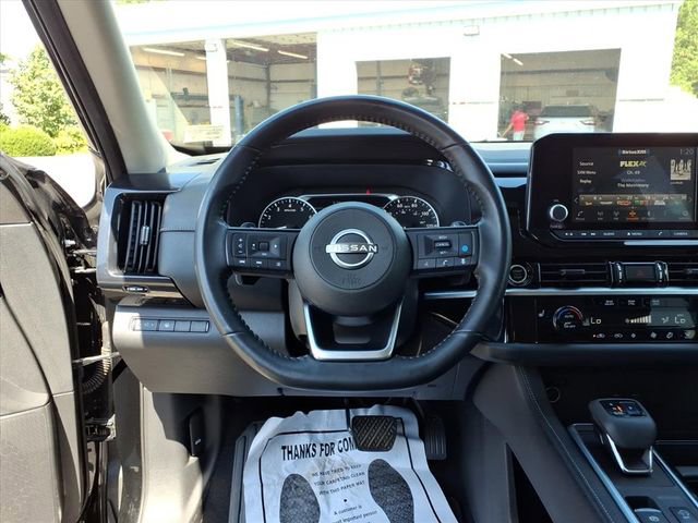 Used 2022 Nissan Pathfinder SV image 21