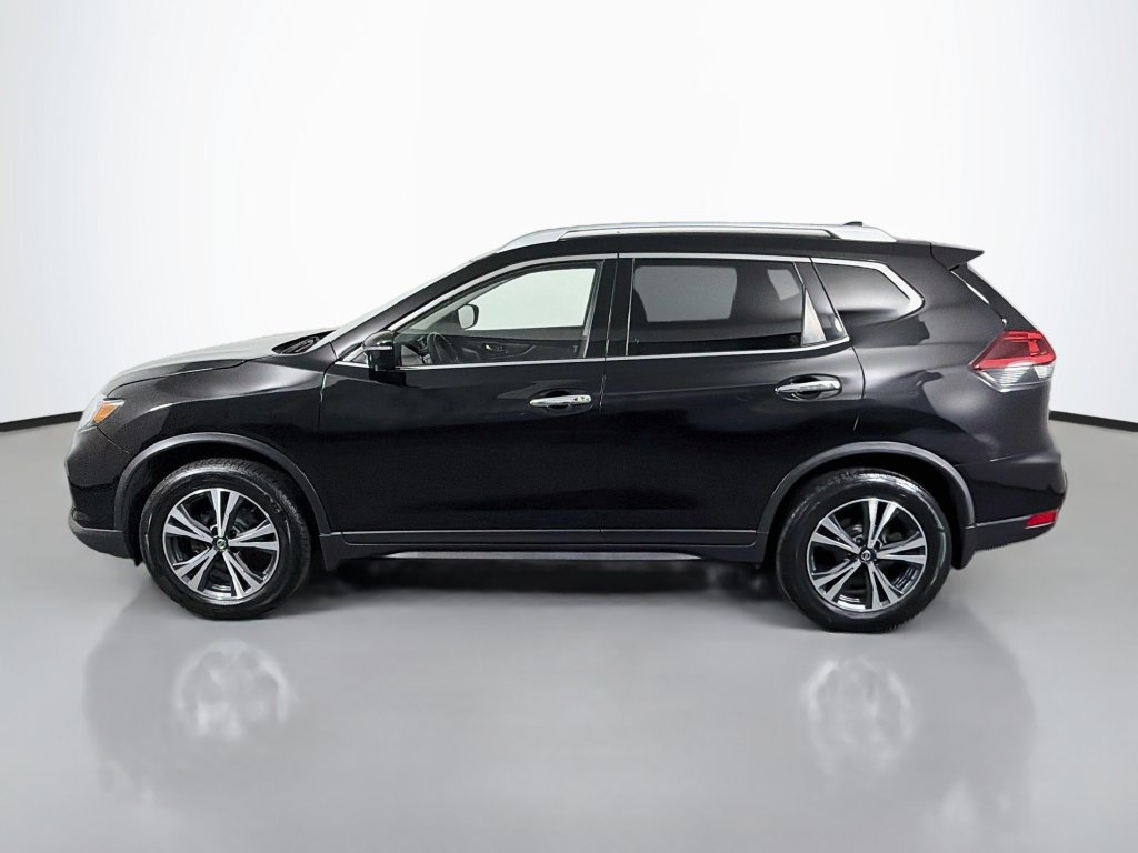 Used 2019 Nissan Rogue SV w/ Sun & Sound Touring Package AWD/4WD image 4