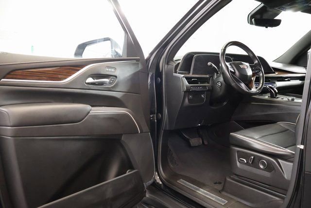 Used 2021 Cadillac Escalade ESV Premium Luxury image 8