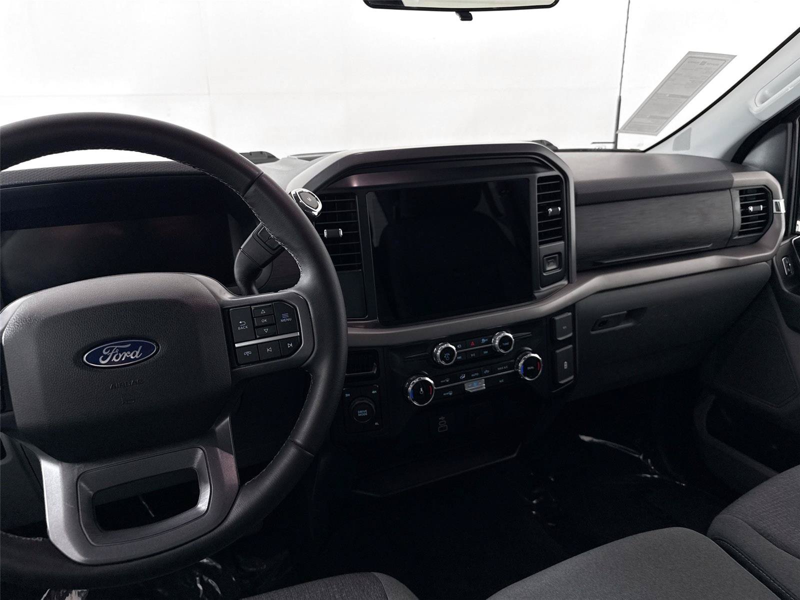 Used 2025 Ford F150 XLT w/ Equipment Group 301A Standard AWD/4WD image 27