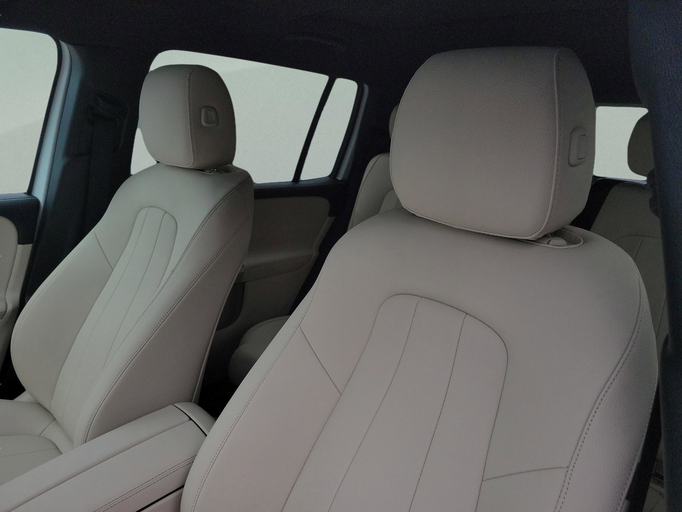 Certified 2026 Mercedes-Benz GLB 250 image 18
