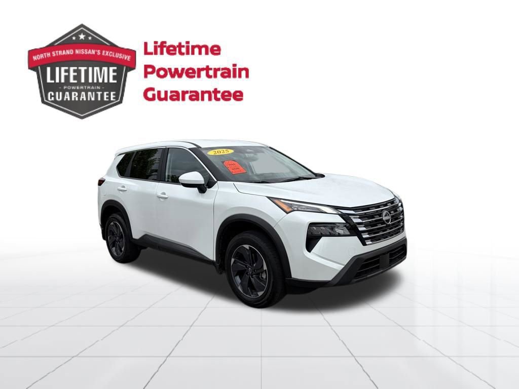 Used 2025 Nissan Rogue SV FWD image 13