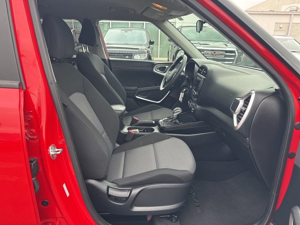 Used 2024 Kia Soul LX w/ Option Group 015 image 20