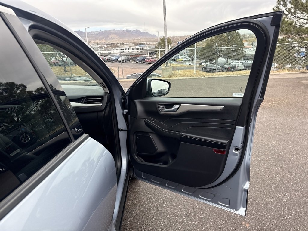 Certified 2022 Ford Escape SEL image 25