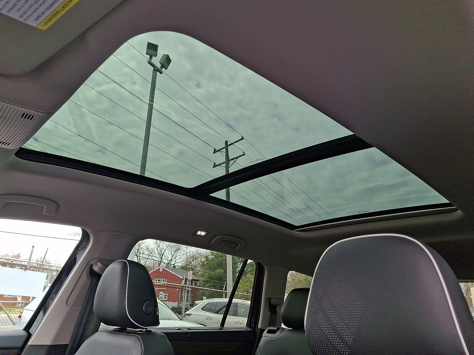 New 2026 Volkswagen Atlas SEL Premium R-Line image 10