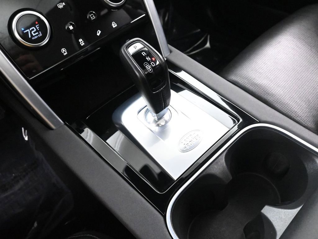 Used 2022 Land Rover Discovery Sport SE image 40