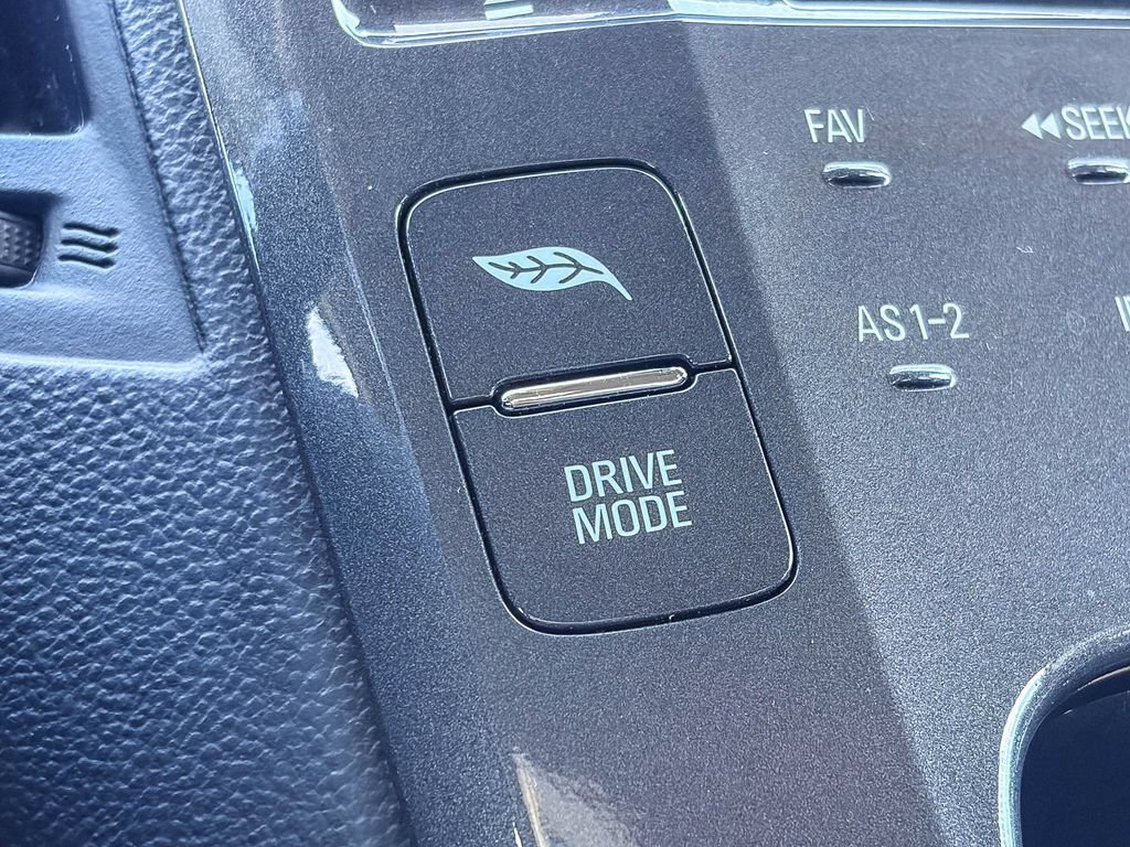 Used 2014 Chevrolet Volt FWD image 28